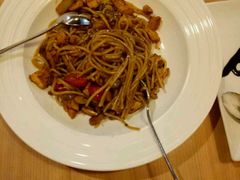 -必胜客(WOW南雄店)