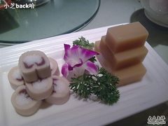 芸豆卷和豌豆黄-楚畹园