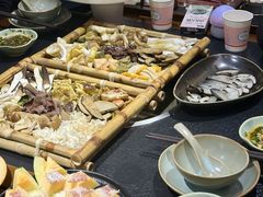 -菌自由丨野生菌火锅特色庭院餐厅(丽江古城店)