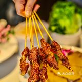 不是吧新开这家火锅店一锅三种口味菜都光盘！