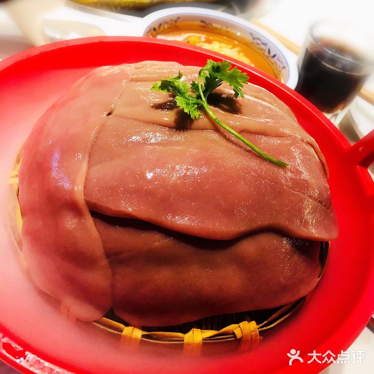探店黑珍珠,火锅排队王名副其实
