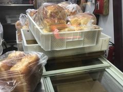 面包甜点陈列柜-华梅西餐厅(哈尔滨中央大街店)