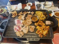 -Dombe豚(黑猪肉街店)