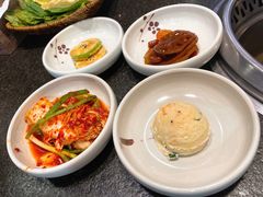 -草家酱蟹炭火烤肉店(珲春南路一店)