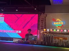 -马路牙子烧烤音乐酒馆(望京店)