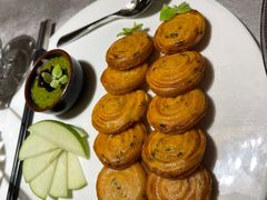 鹅肝葱油饼-九里云松·天香餐厅