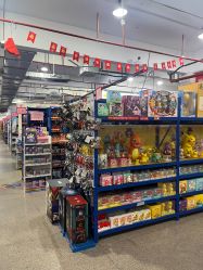 -逝水玩具折扣店