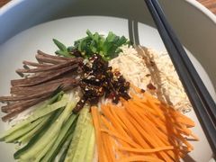 -云海肴·汽锅鸡·云南菜(天山百盛优客店)