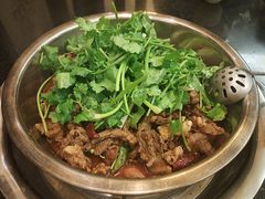 鲜烧牛肉-周老三跷脚牛肉·全牛火锅(非遗传承店)