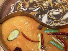 -洱火云南酸菜牛肉火锅(石景山当代商城店)