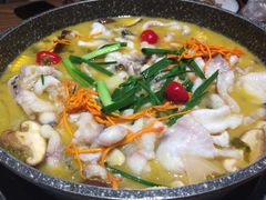 -山城外·非遗酸菜鱼(财富中心店)