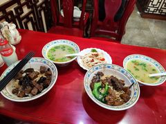 -金杨拉面王小吃面馆·牛三宝面·红烧牛肉粉