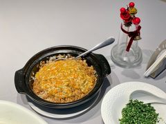 蟹黄煲仔饭-屋里厢上海菜馆