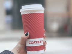 热美式超大杯-肯德基(宝龙店)