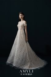 -艾米丽婚纱礼服