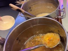 -钢管厂五区小郡肝串串香(蜀都万达店)