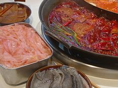 -卤校长老火锅(杨家坪直营店)