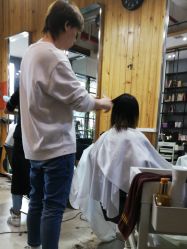-马克男发时尚店