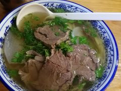 -嘻小北·兰州清汤牛肉面(太平洋森活天地店)