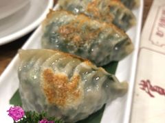 生煎韭菜饺-赏点粤式点心(广州塔店)