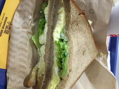 iphone_upload_pic-星巴克(浦东机场T2到达店)