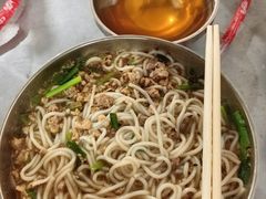 -正宗杨记普洱酸醋米线(总店)