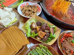 -赵美丽·重庆社区火锅·直营店(火车东站·中豪国际店)