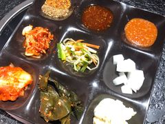 -烤路里·韩国品质自助烤肉(石路天虹4号店)