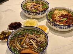 -镇南锅盖面馆(解放路店)