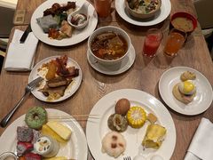 -怡咖啡海鲜自助餐厅(浦东香格里拉店)