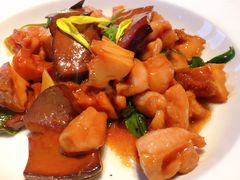 罗勒叶牛肝菌鲍鱼炒三黄鸡-北京柏悦酒店·锦庭餐厅Dining Room