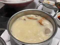 -红鼎豆捞·专注品质海鲜20年(宝丰路店)