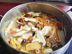 -野菌皇海景野生菌火锅(滨海大道店)