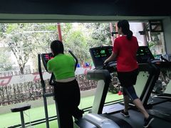 -征成健身连锁私教工作室(九公里店)