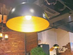 大堂-何师烧烤·香辣蟹·川菜·30年老品牌(太古里旗舰店)