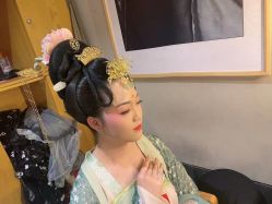 -盘子女人坊古装写真摄影(厦门总店)