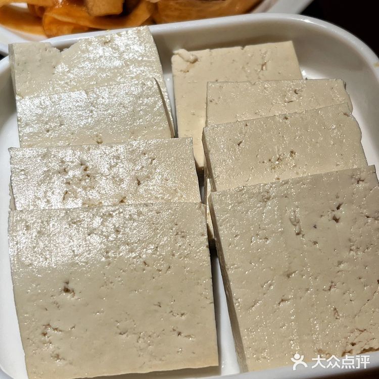 城墙边的港式打邊爐牛腩牛雜煲‼️满满一锅让冬天的幸福感爆棚