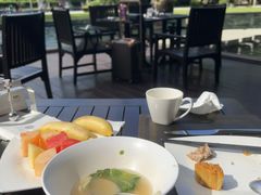 -三亚湾海居铂尔曼度假酒店