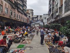 -源胜陶瓷玉石工艺街(康王中路)