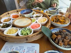 -包整·丝娃娃(一览甲秀楼风景店)