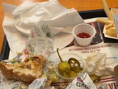-The Habit Burger Grill 哈比特汉堡(复兴soho店)