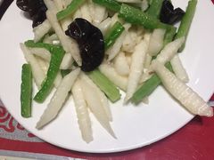 -吴记酱骨炖菜馆(西大直街店)