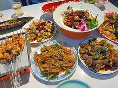 -嗨辣小聚·盘锦河蟹·海鲜烧烤龙虾(盘锦十年好店)