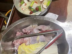 -滇香肴·云南菜蒸汽石锅鱼(云南北路店)