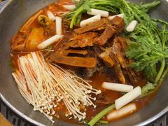 -喇喇排骨火锅·传统韩式脊骨汤(望京西园总店)