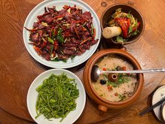 -老滇山寨•云南特色菜•地方菜•民族风情歌舞表演(金碧店)