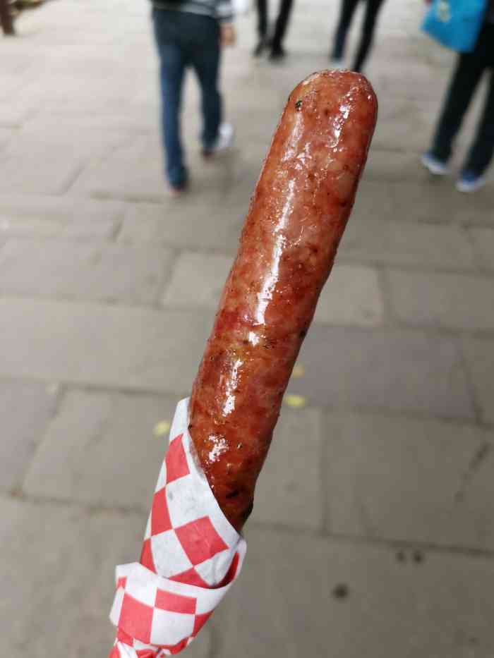 手工大香肠-"就在黄龙溪最繁华的那条街上,就在一条小溪.