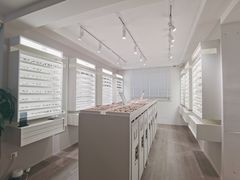 -目艮眼镜SHOWROOM(品牌集合店)