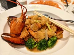 -万龙洲海鲜(大兴绿地缤纷城店)