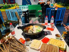 -钢管厂五区小郡肝串串香(滨江店)